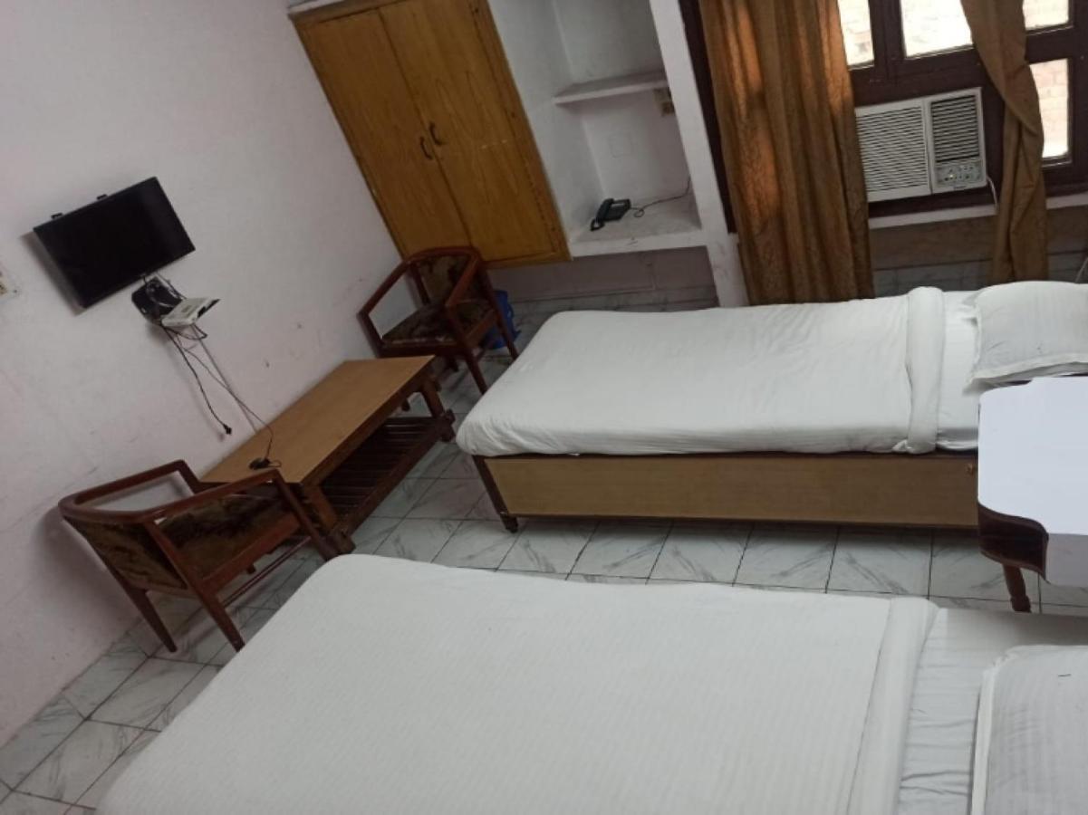 Oyo 80830 Hotel Buddha International ブッダガヤ エクステリア 写真