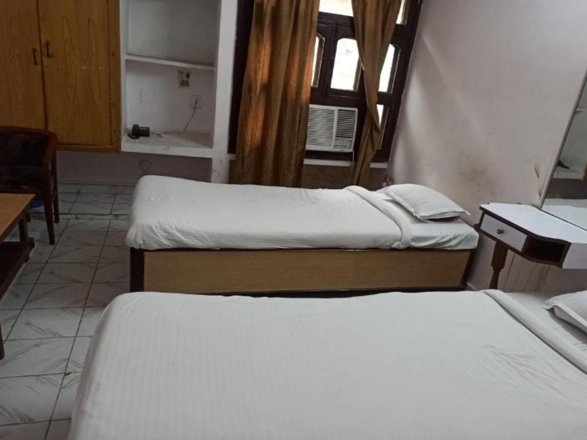 Oyo 80830 Hotel Buddha International ブッダガヤ エクステリア 写真